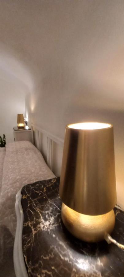 Апартаменты Loft Alla Cattedrale Палермо Экстерьер фото